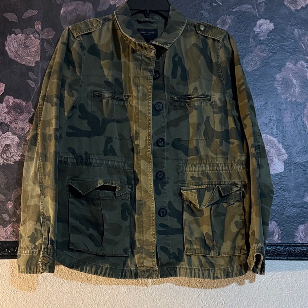 Romeo & Juliet Couture Olive Camouflage Jacket